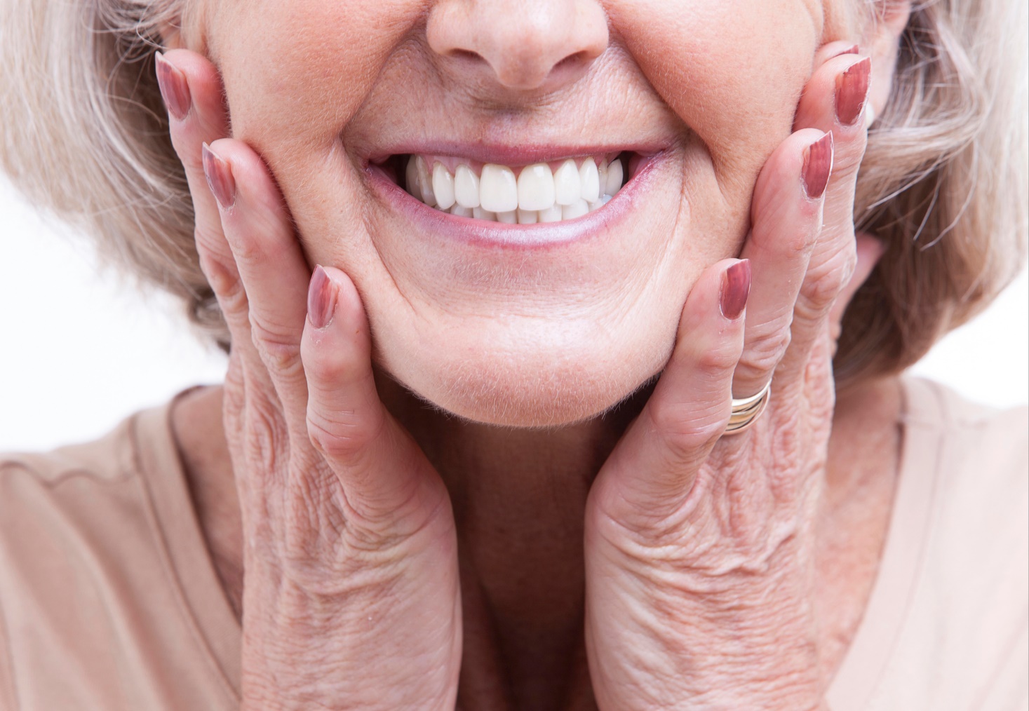 Featured image for “The first 30 days with dentures: tips for a smooth adjustment period”